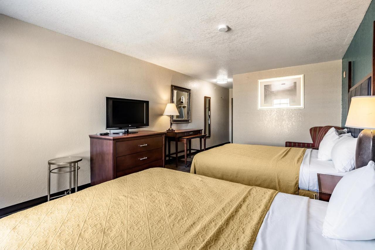 King Room - Non Smoking/Pet Friendly